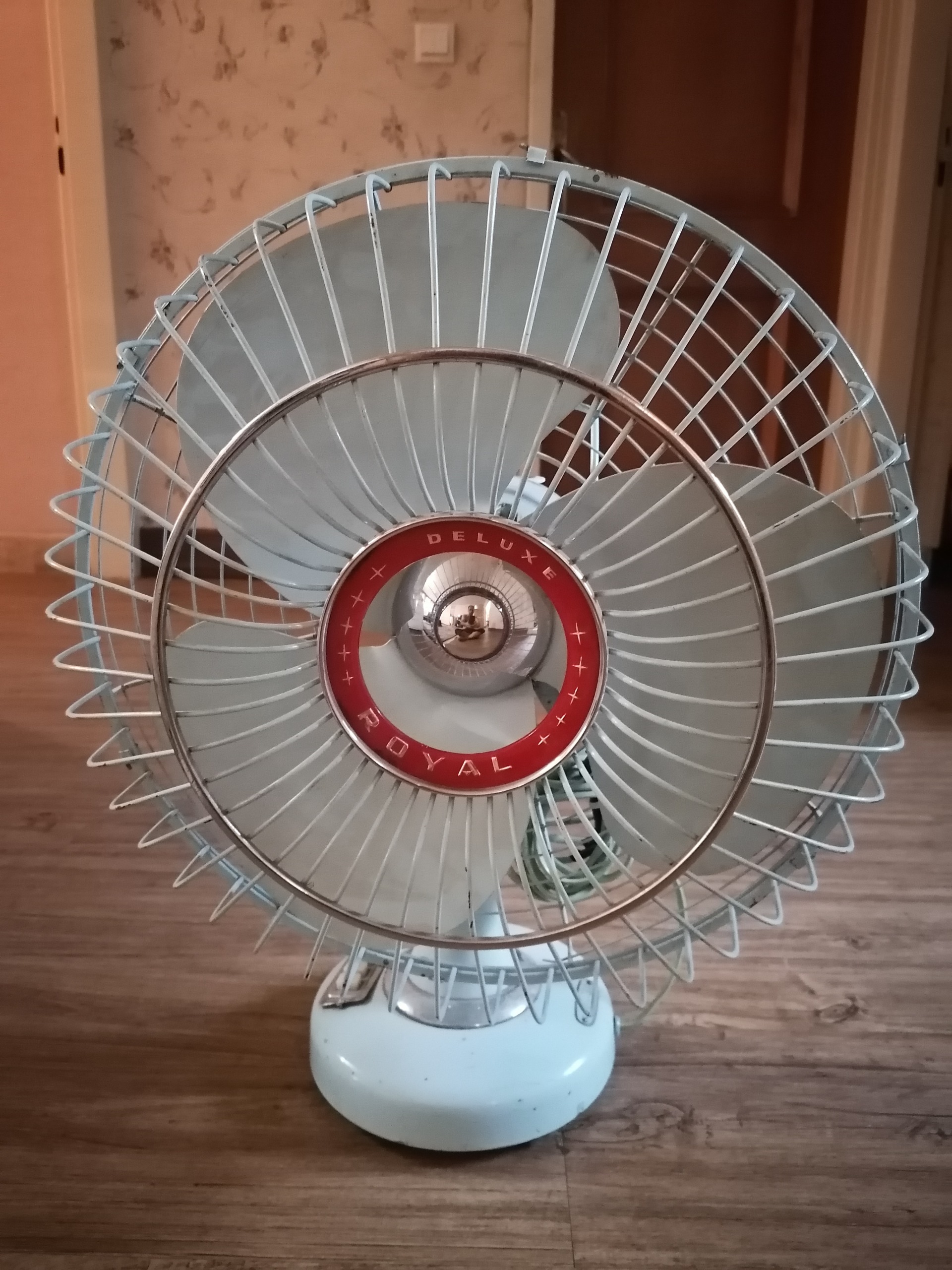 پنکه قدیمی ژاپنی