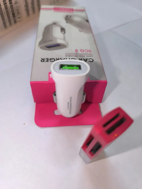 شارژر فندکی به همرا رم ریدر