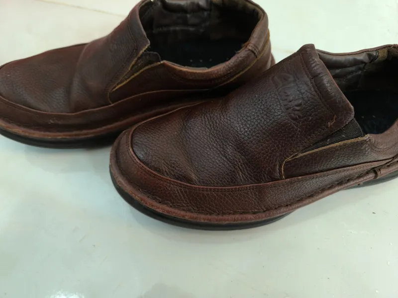 کفش کتونی چرم طبیعی