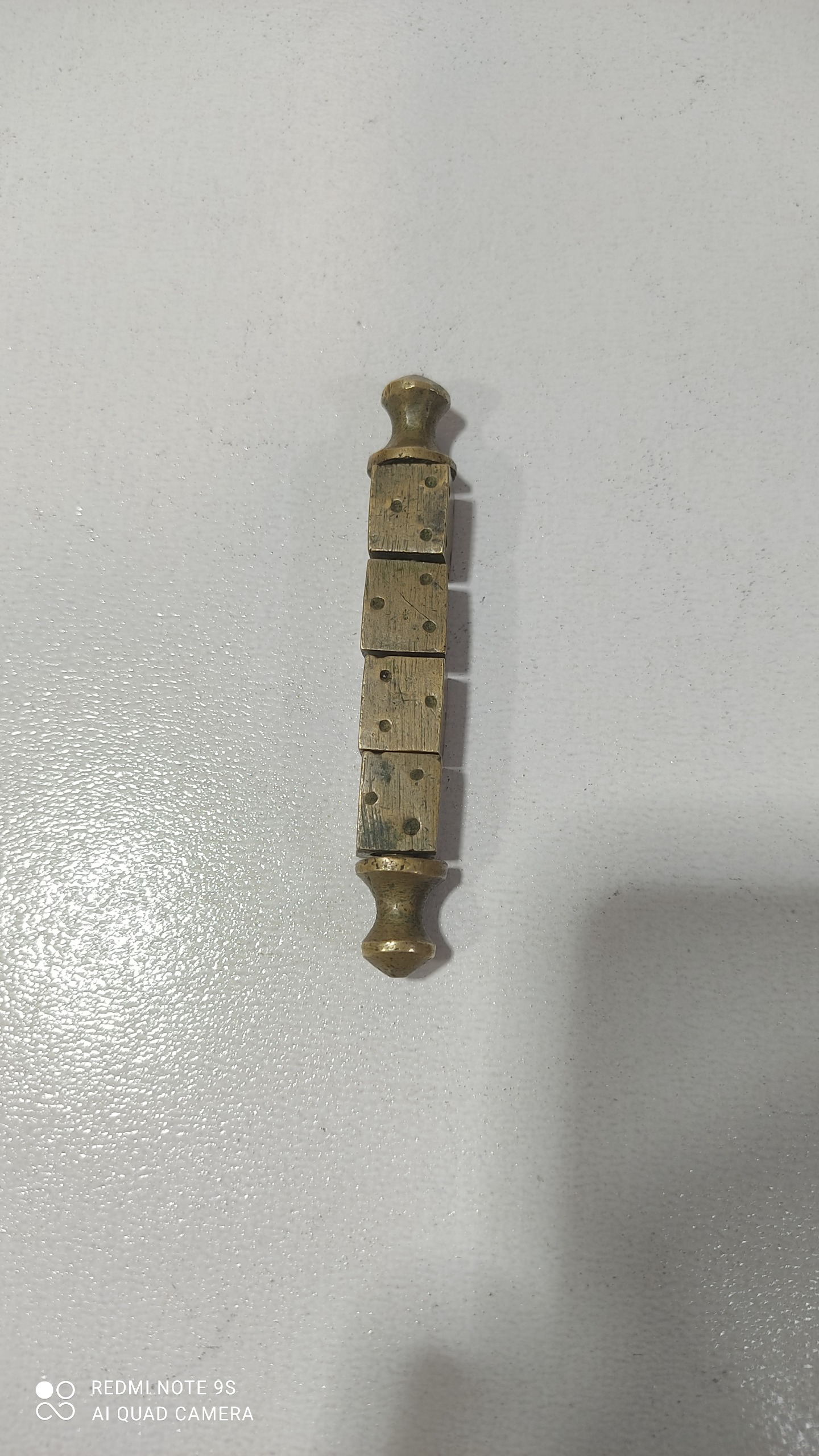 تاس قدیمی برنجی رمل اسطرلاب