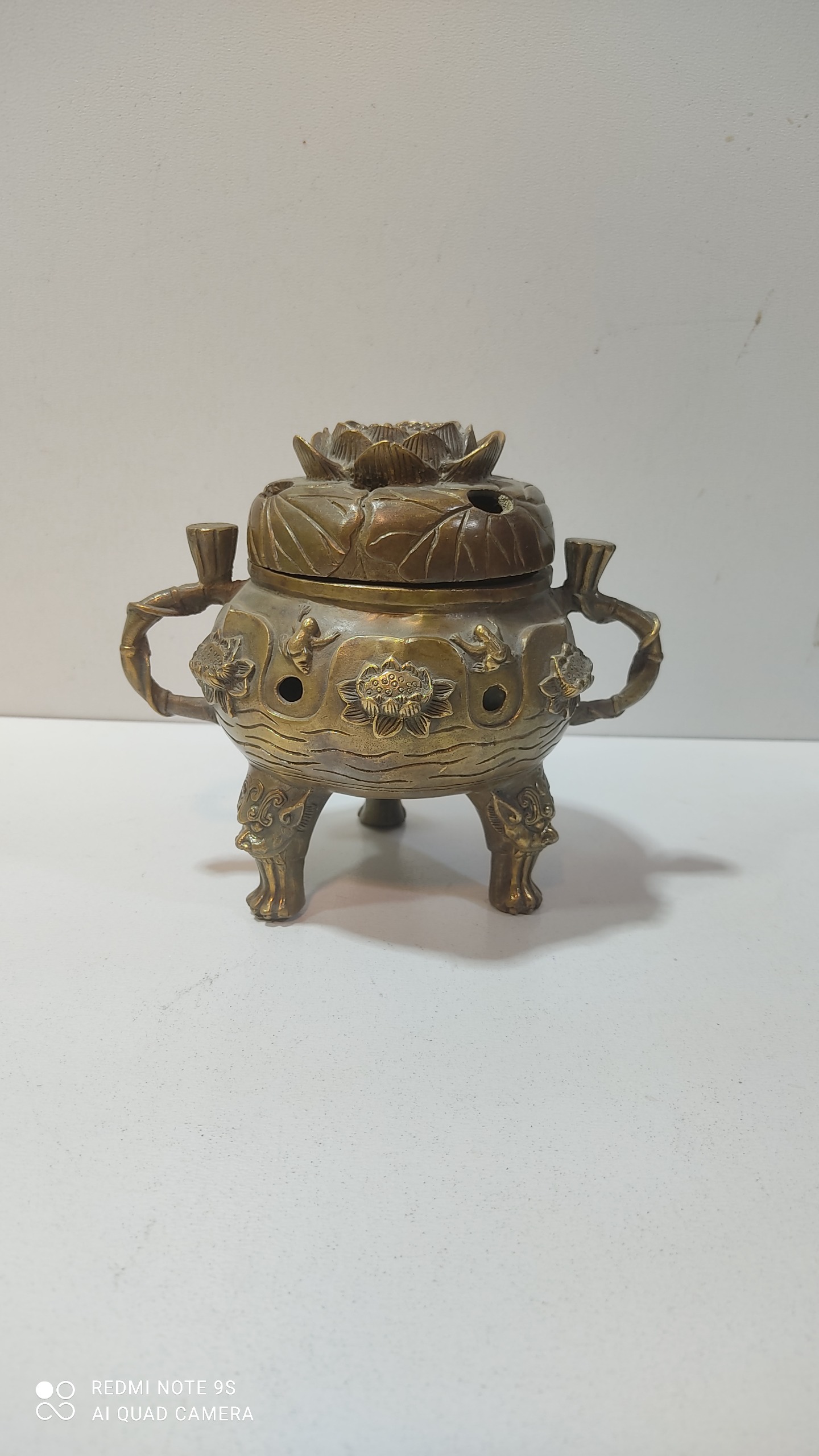 قندان یا آتشدان برنزی نایاب و مهردار