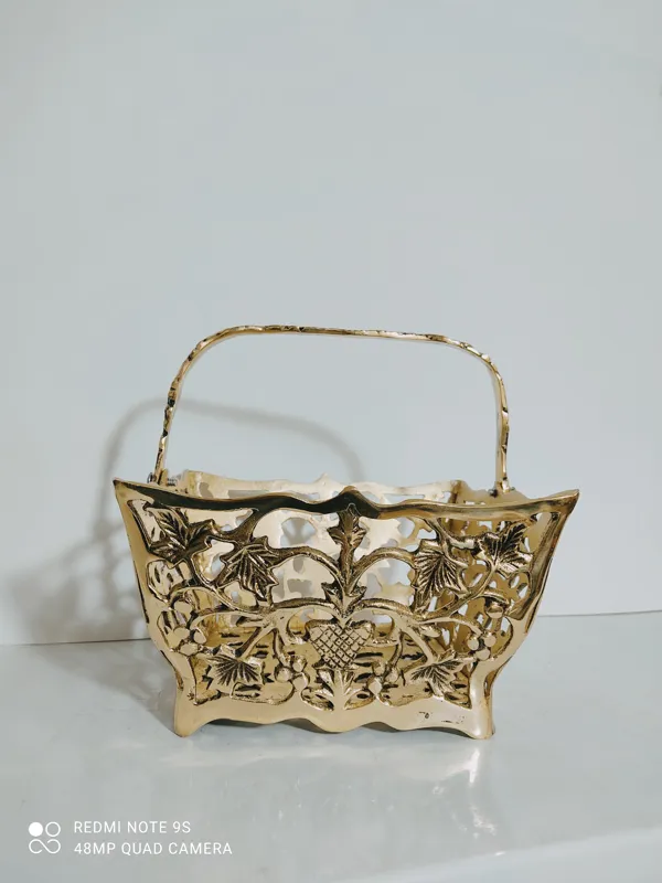 میوه خوری دسته دار برنزی مشبک