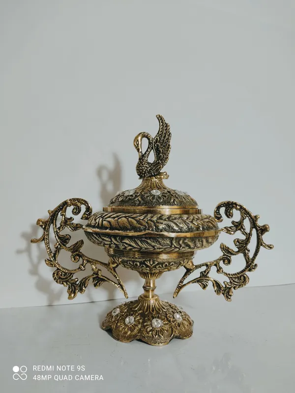 شکلات خوری برنزی مدل آناهیتا