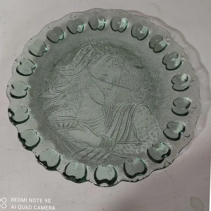 پیشدستی قدیمی طرح لیلی