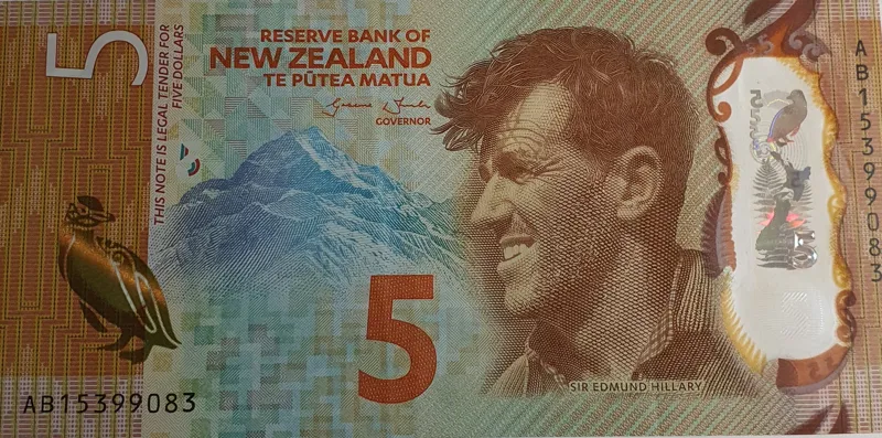 اسکناس کلکسیونی پلیمر 5 دلار نیوزیلند