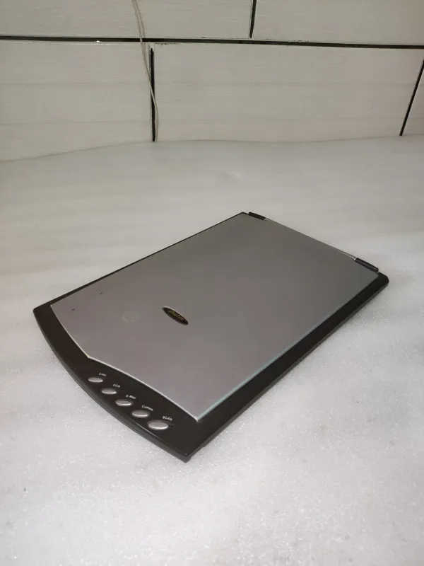 اسکنر مخصوص لپ تاپ و کامپیوتر ( بدون نیاز به برق)