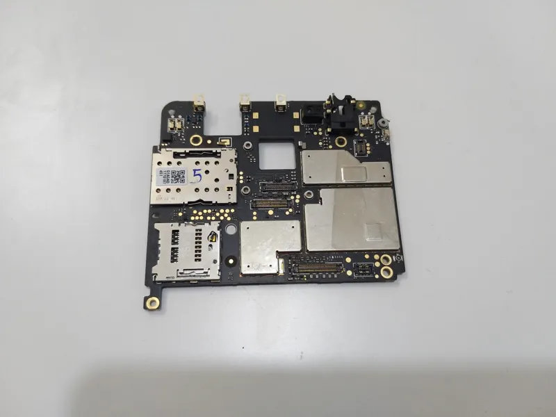 مین برد نوکیا NOKIA 5 TA-1053 (معیوب)