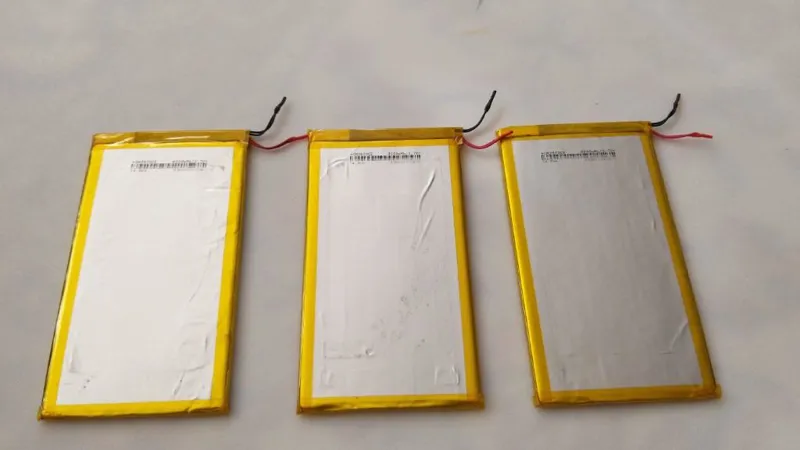 3 عدد باتری لیتیوم پلیمر 4000 میلی آمپر (سالم)
