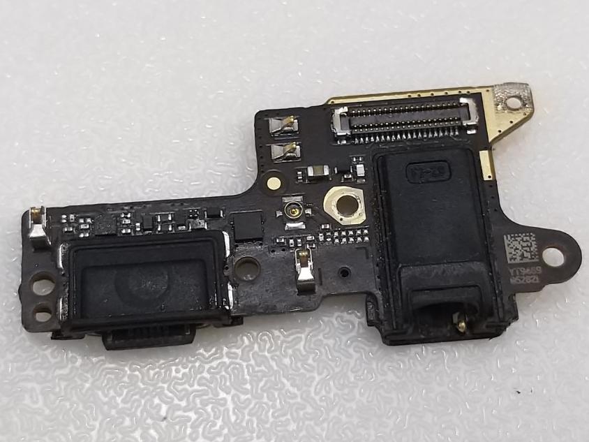برد شارژ روکاری شیائومی Xiaomi Redmi 8