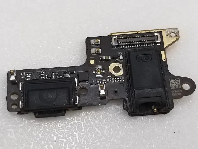 برد شارژ روکاری Xiaomi Redmi 8 (ارسال رایگان)