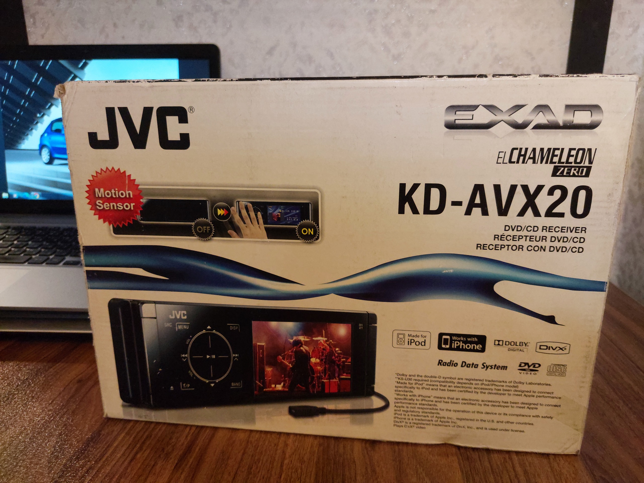 ضبط حرفه ای JVC avx20