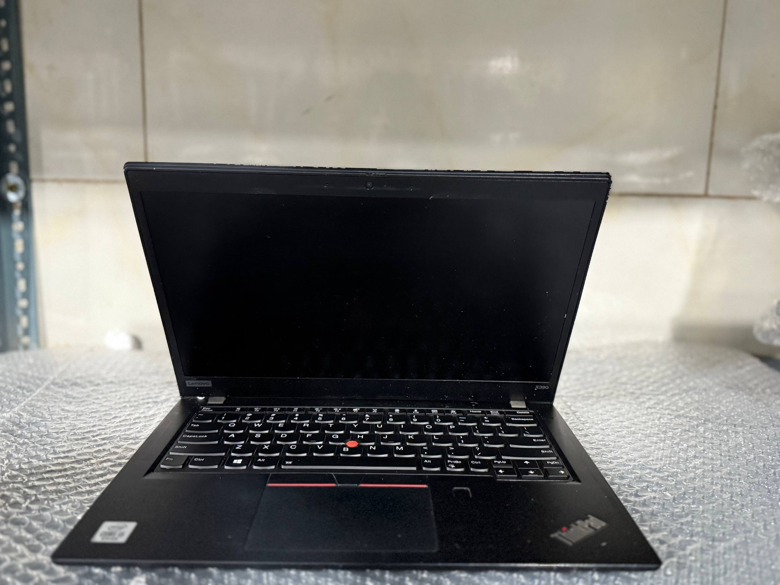 LENOVO THINKPAD X390