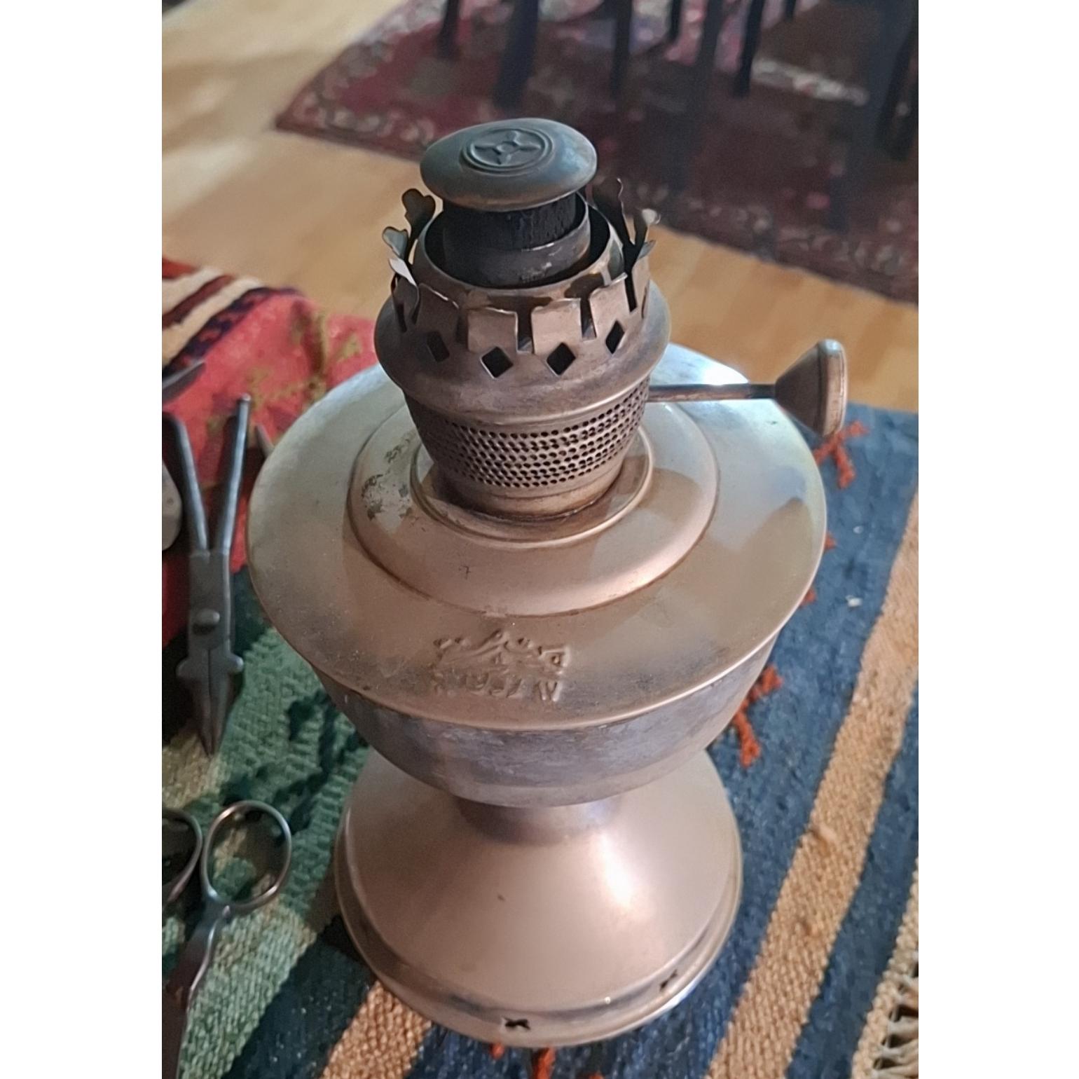 چراغ نفتی کلکسیونی دوره ی پهلوی