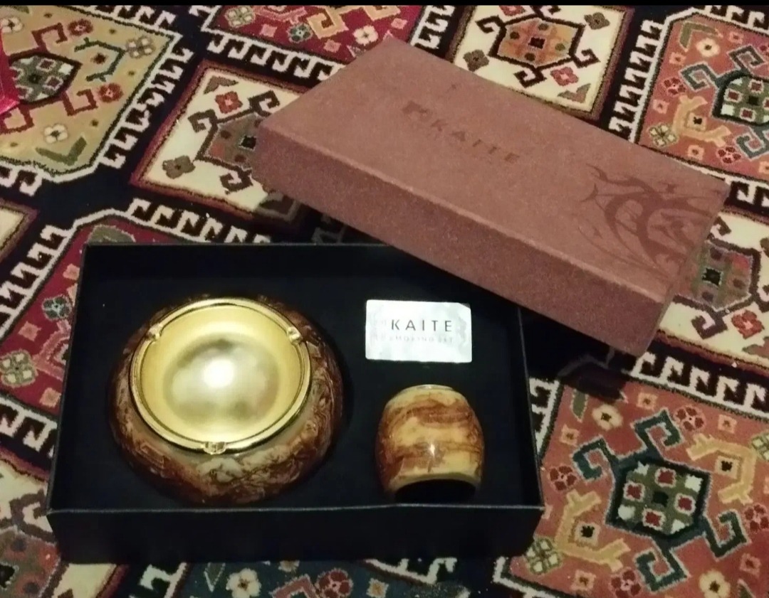 پک آکبند زیر سیگاری و فندک کلکسیونی سنگی