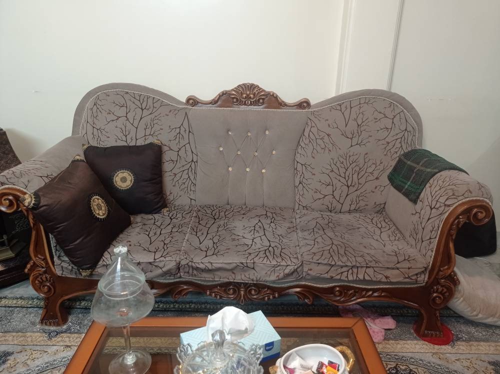 مبلمان طرح سلطنتی
