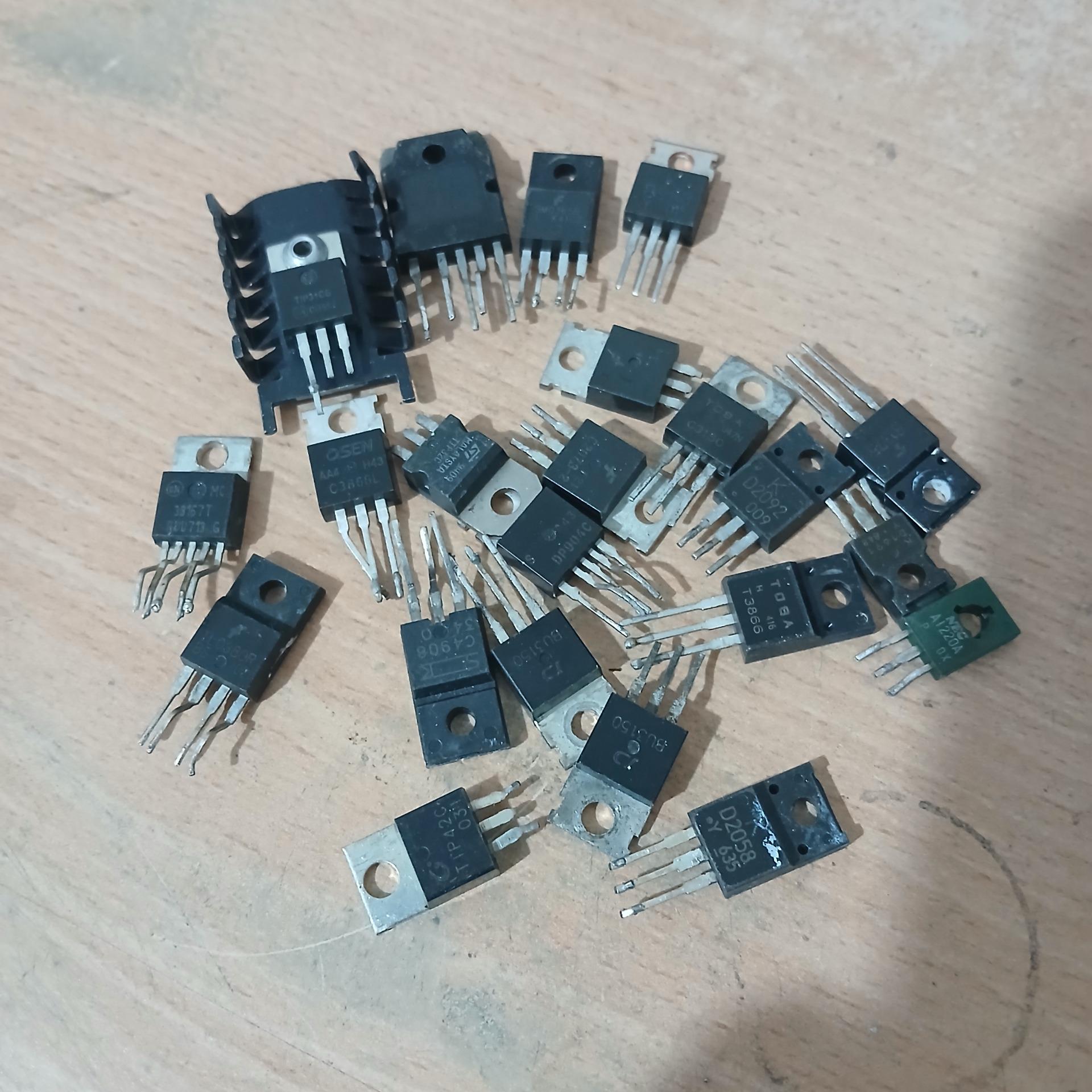 22 عدد ترانزیستور سوییچینگ