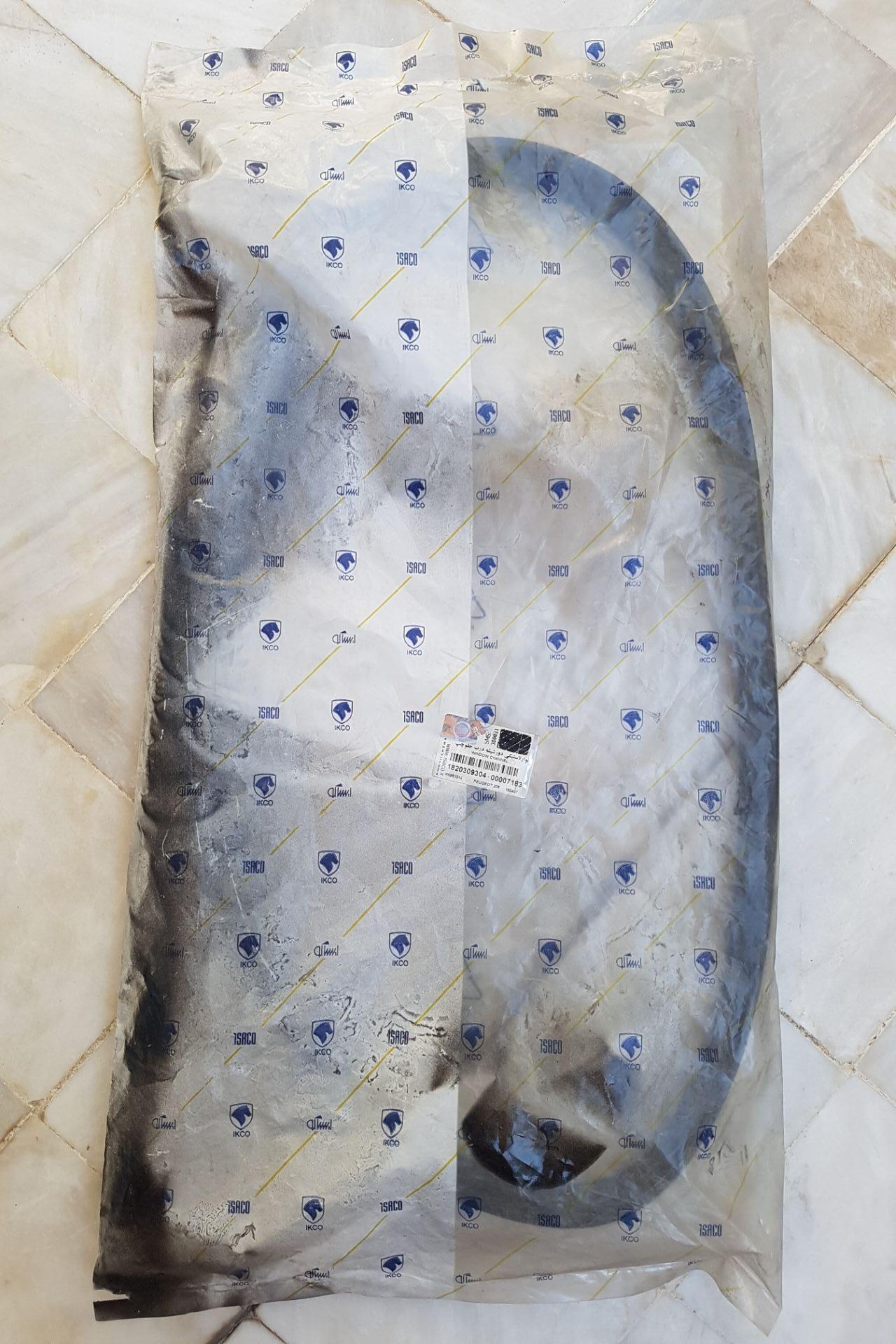 نوار لاستیکی دور شیشه درب جلو چپ
