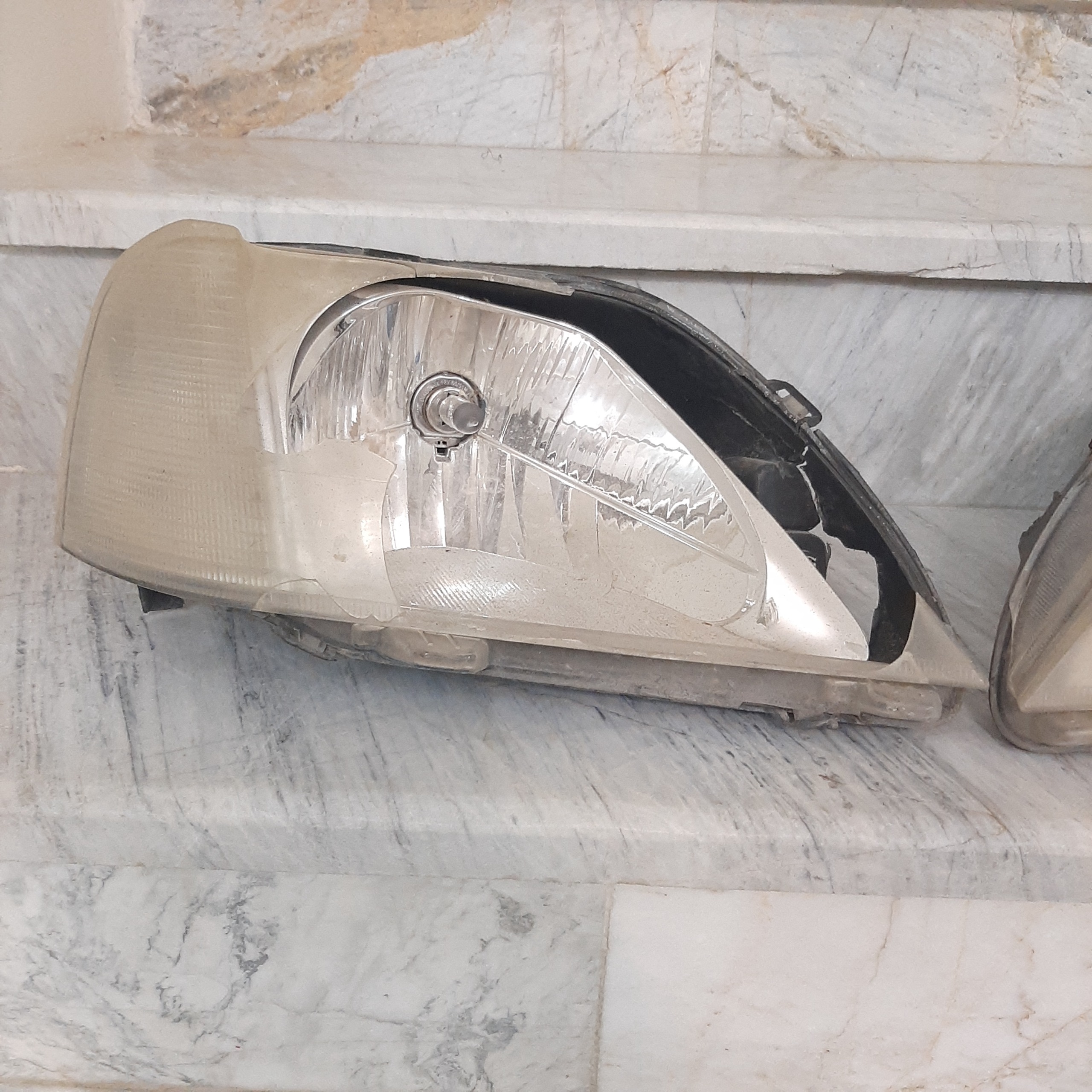 چراغ جلو ال90 دست دو