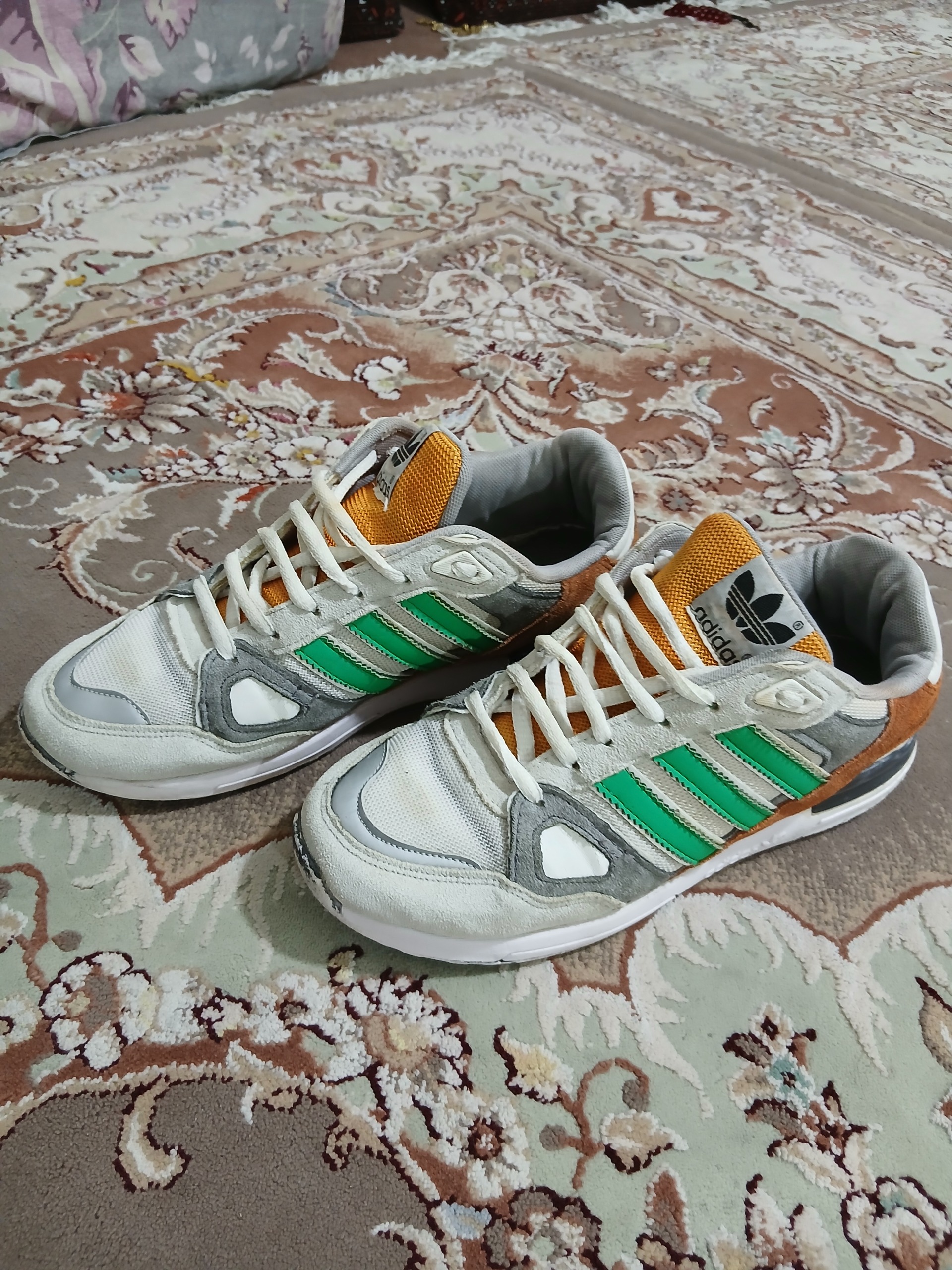 کتونی آدیداس ZX750