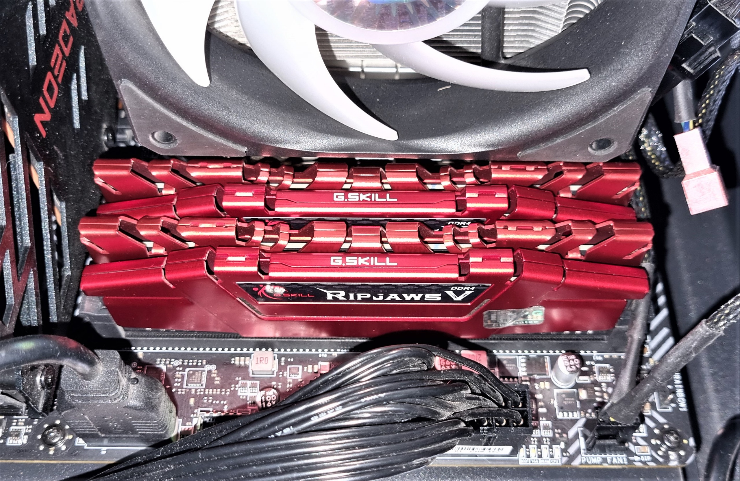 G.Skill Ripjaws DDR4-2400 Cl15 16GB 4x4GB