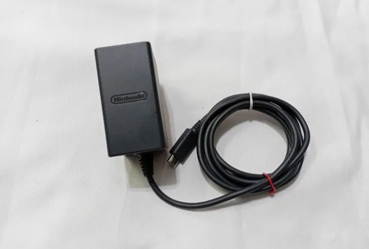 آداپتور اورجینال سفارش USA نینتندو سویئچ