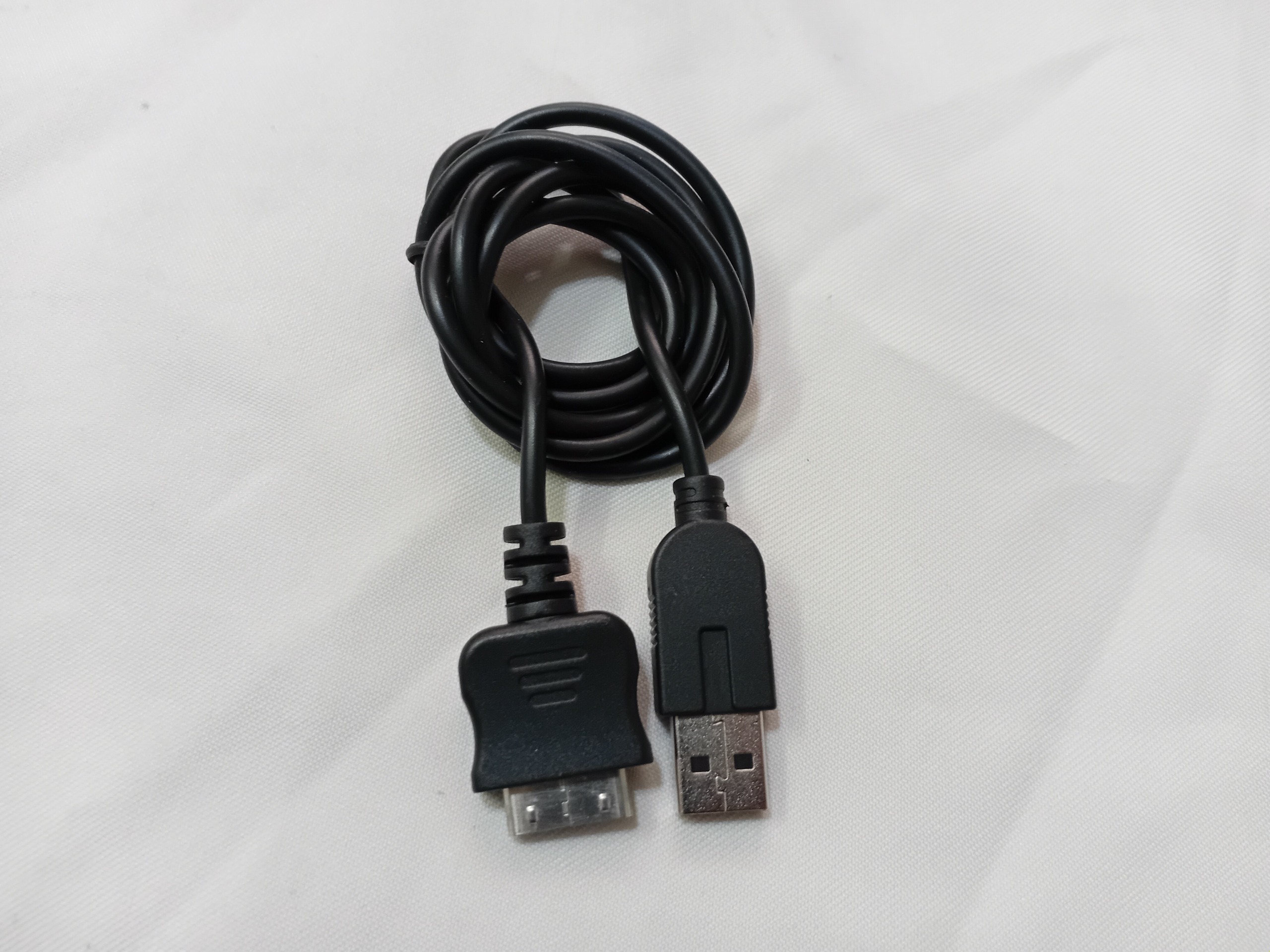 کابل شارژ USB مخصوص سونی PSP GO