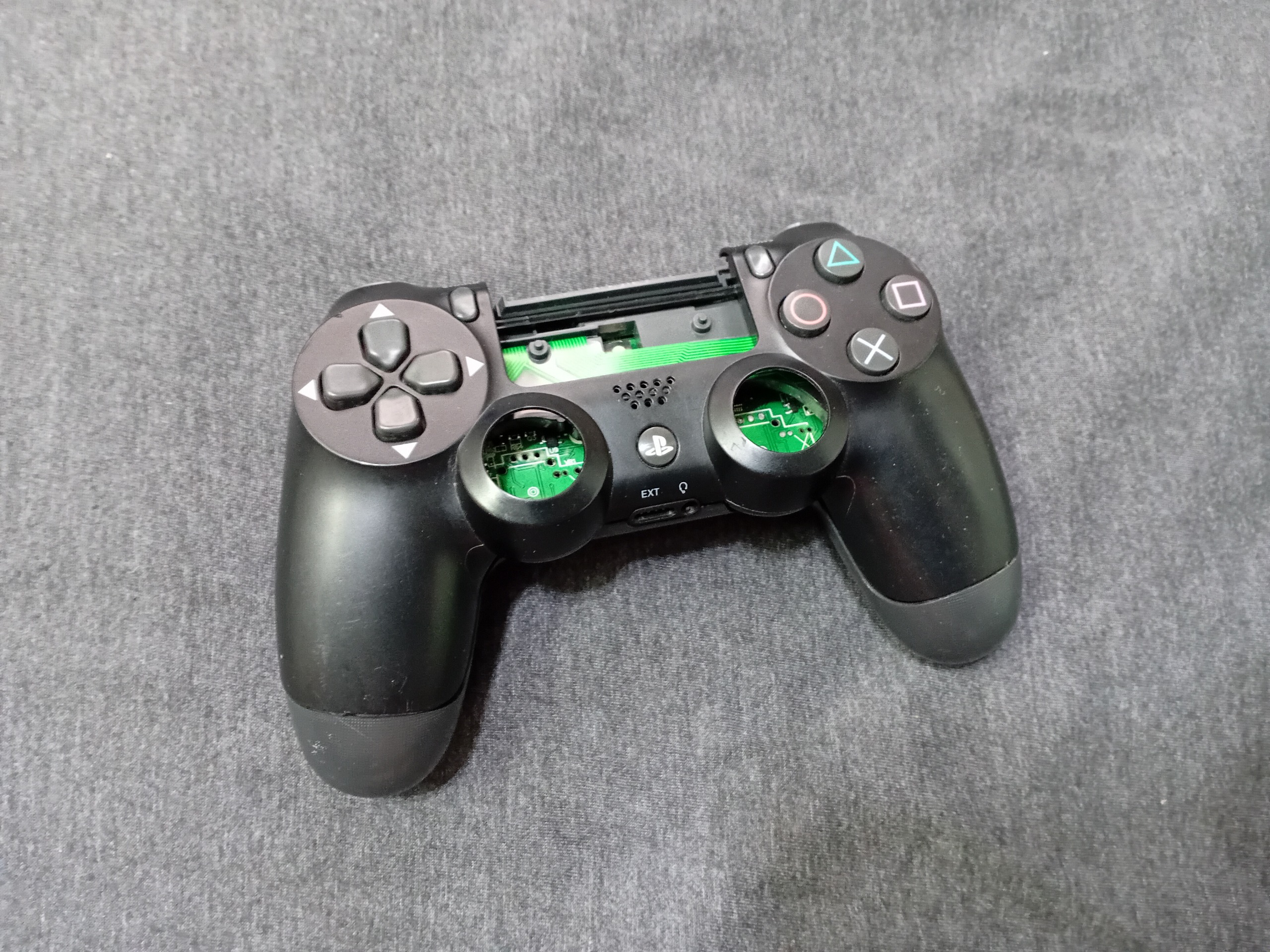 دسته ناقص اوراقی پلی استیشن 4