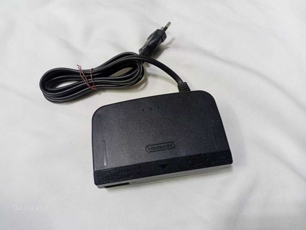 آداپتور اصلی کمیاب نینتندو 64 نیاز به تعمیر
