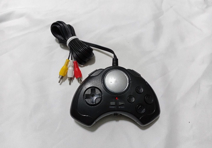 گیم دستی حافظه دار باتری خور کلکسیونی کمیاب