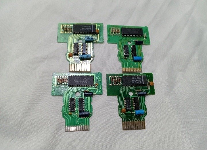 تعداد چهار عدد مدار فیلم بازی آتاری 32 لبه