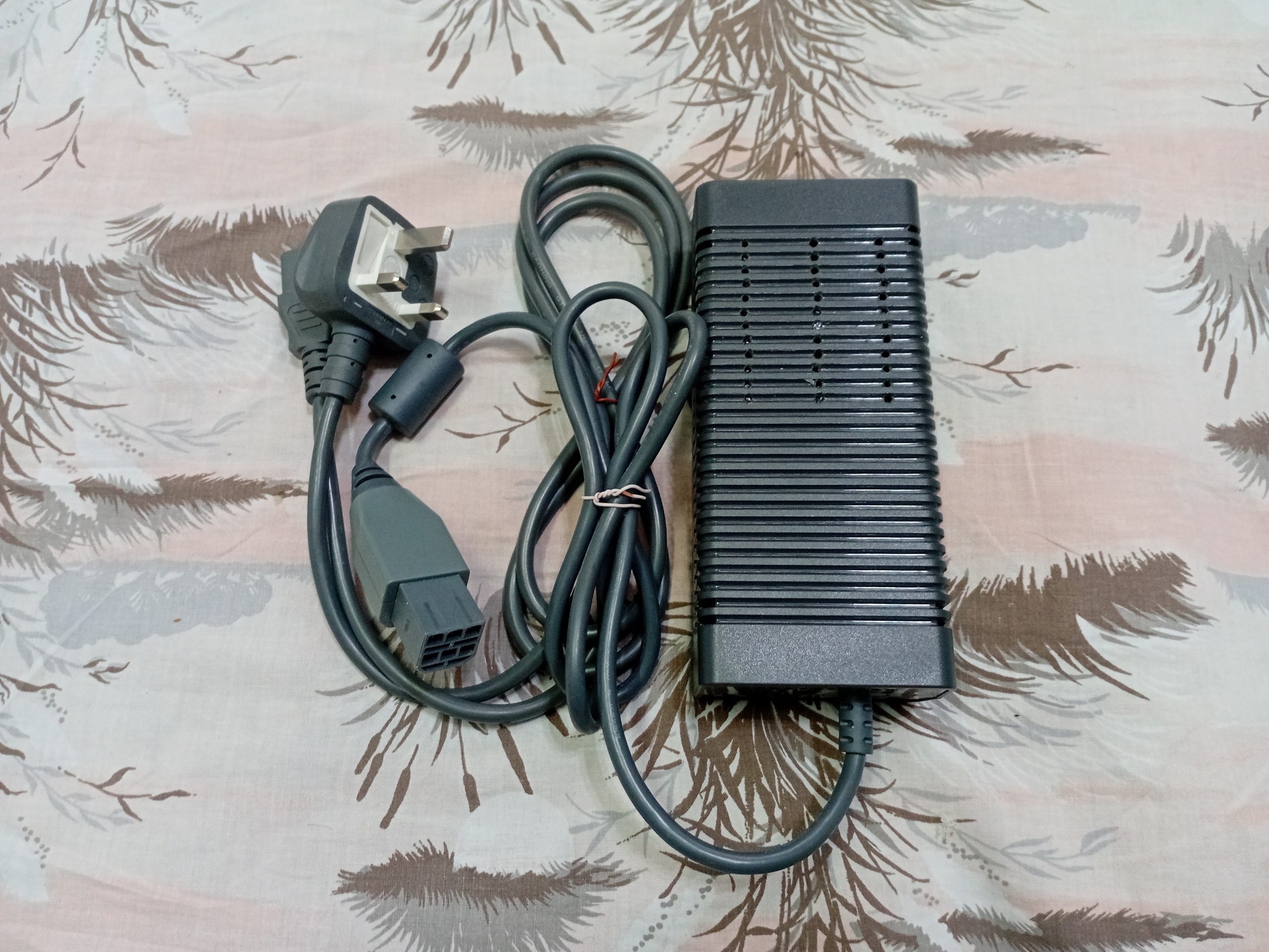 آداپتور اصلی ایکس باکس 360 همراه کابل برق