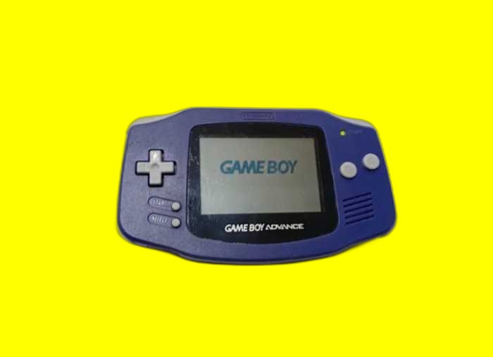 نینتندو گیم بوی ادونس اصلی سالم بدون درب باتری