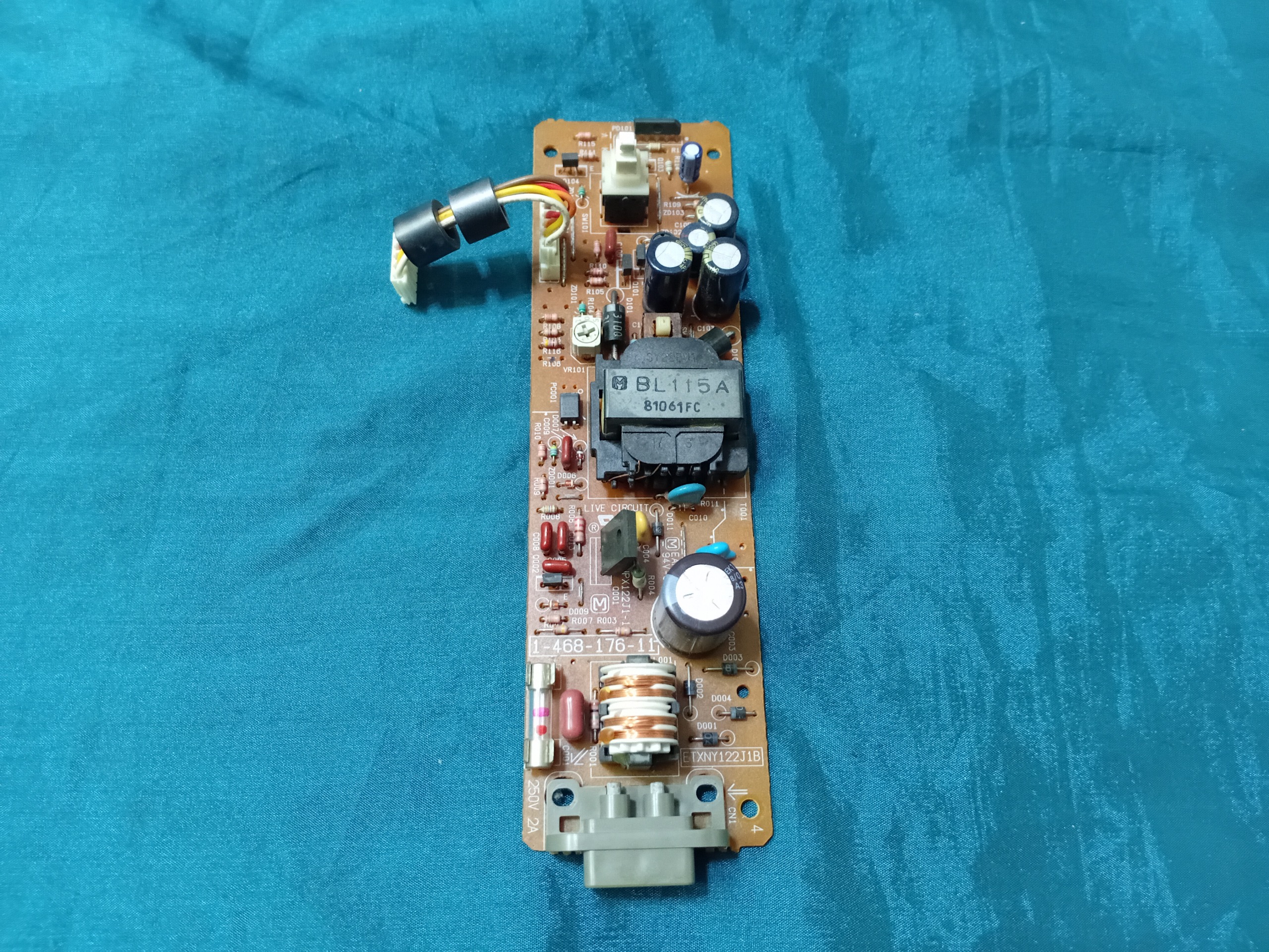 تغذیه پاور فابریکی پلی استیشن یک ژاپن برق 220