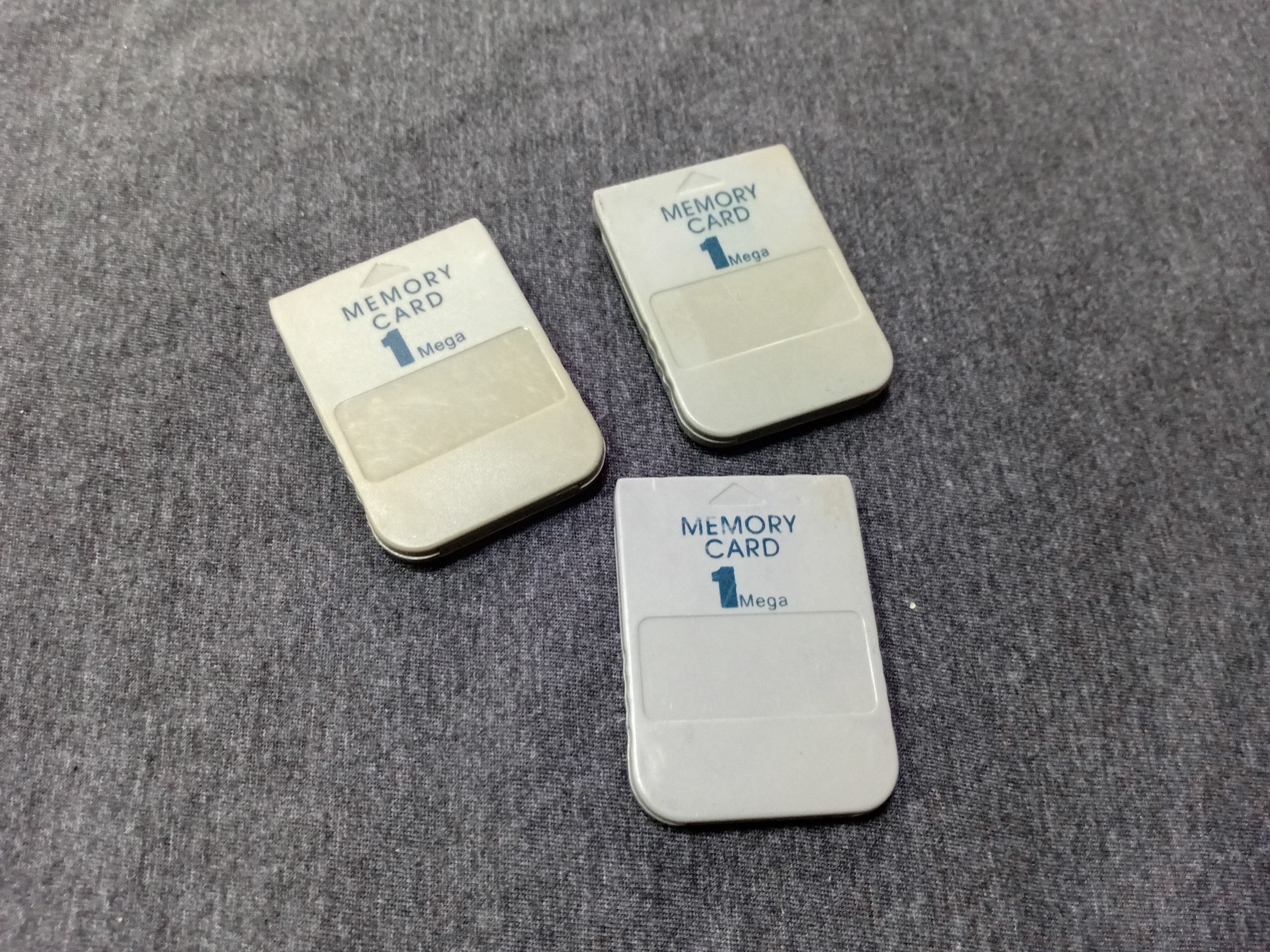 سه عدد قاب خالی طوسی مموری پلی استیشن