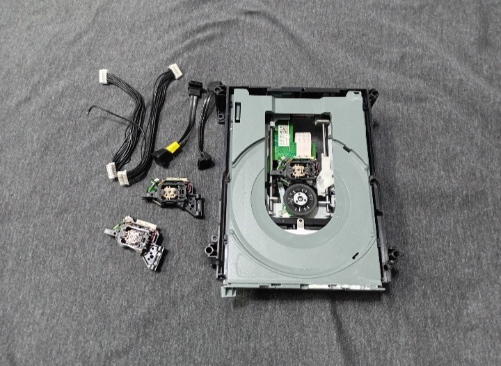 لنز و درایو ایکس باکس 360 بدون ضمانت