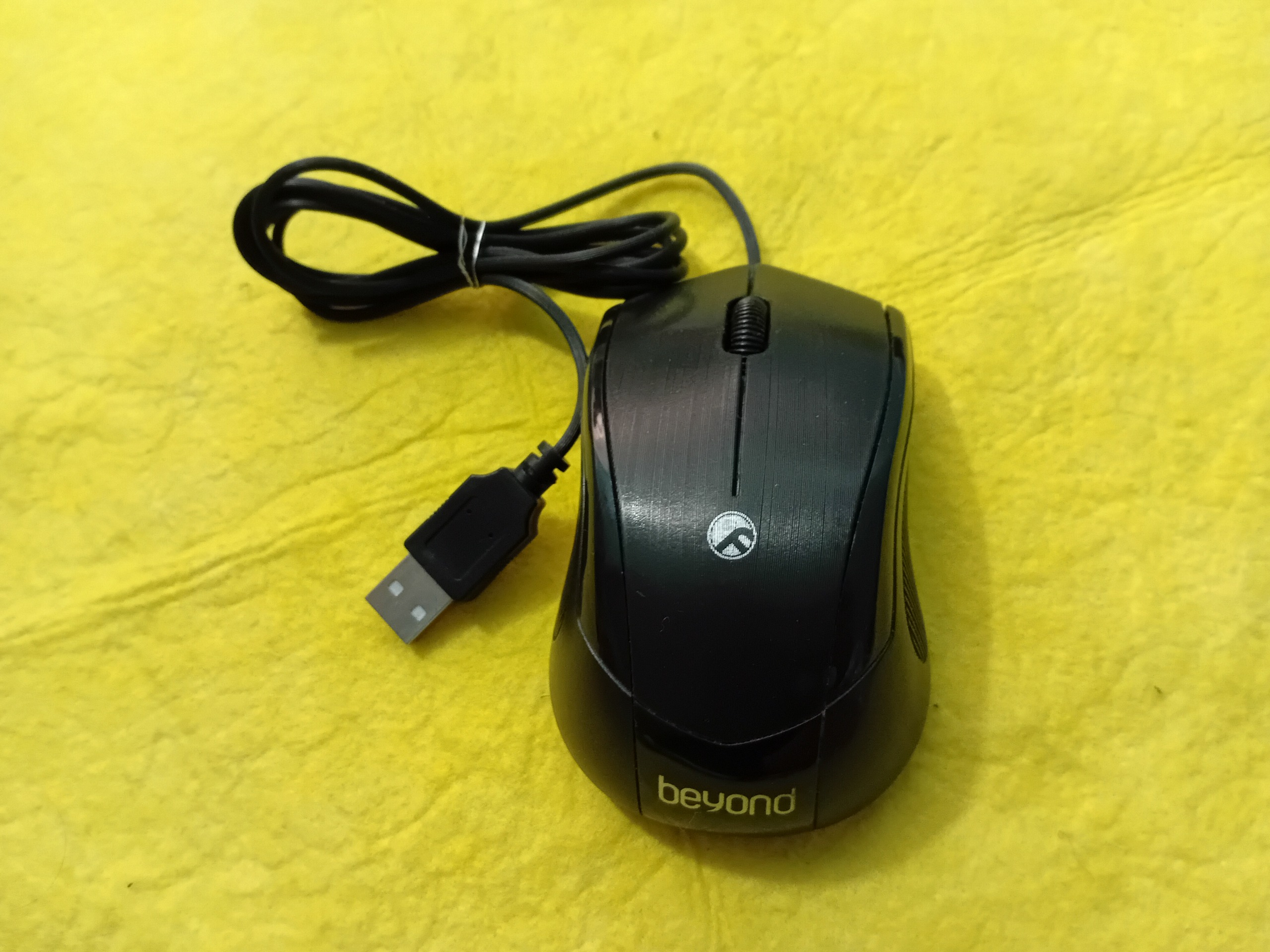 موس لیزری USB بیاند سالم و تمیز