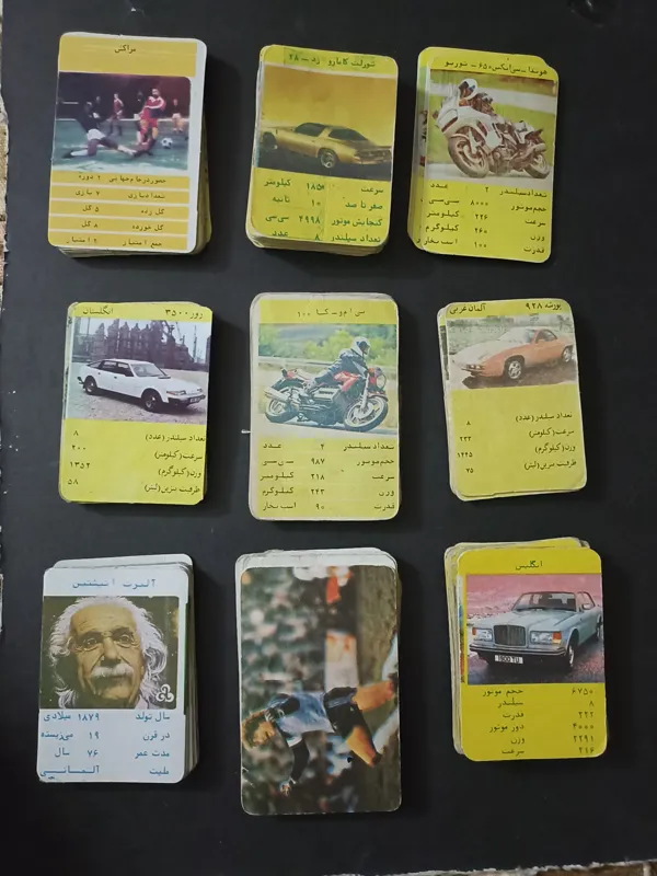 100 عدد کارت بازی مختلف. توضیحات