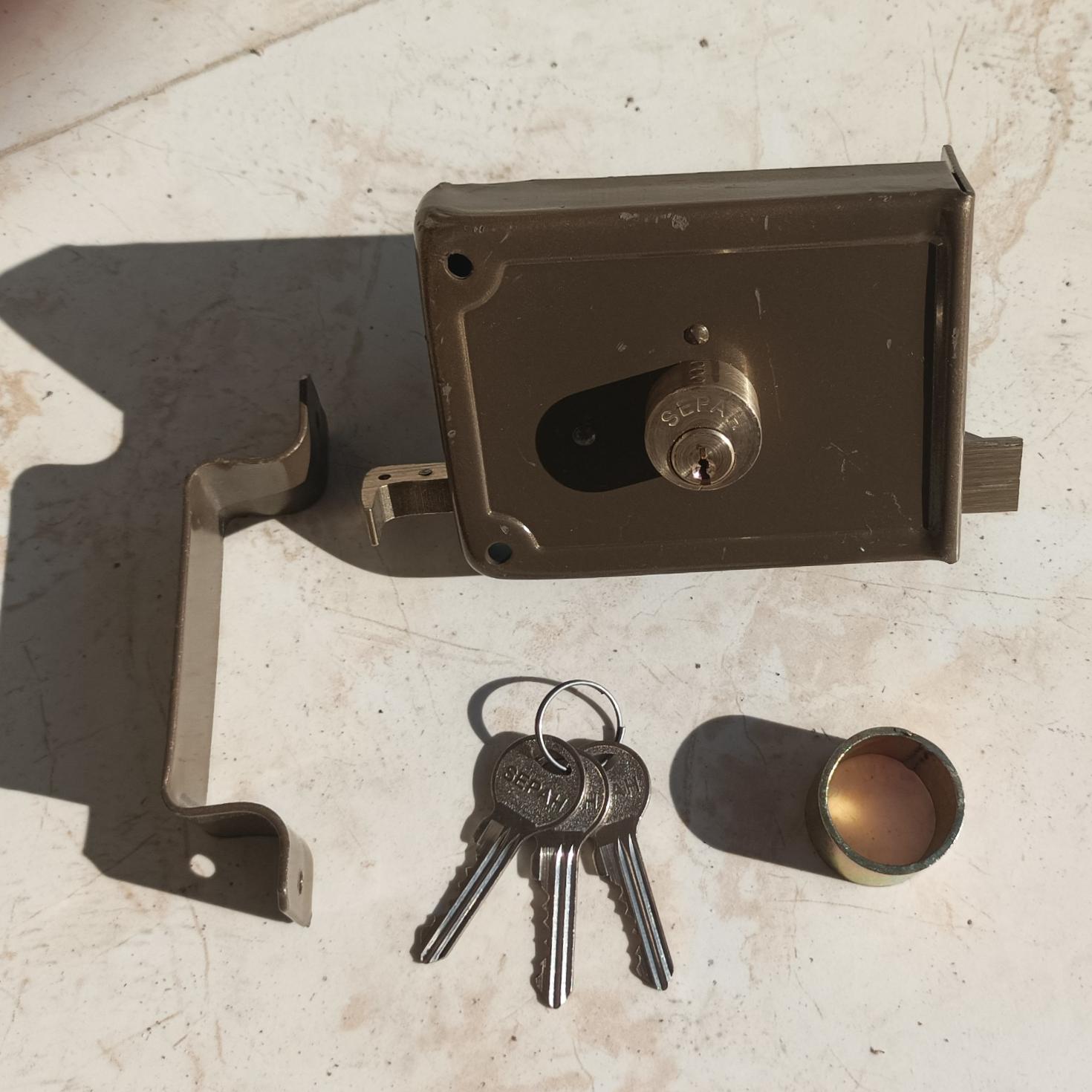 قفل حیاطی کلید ساده سپه