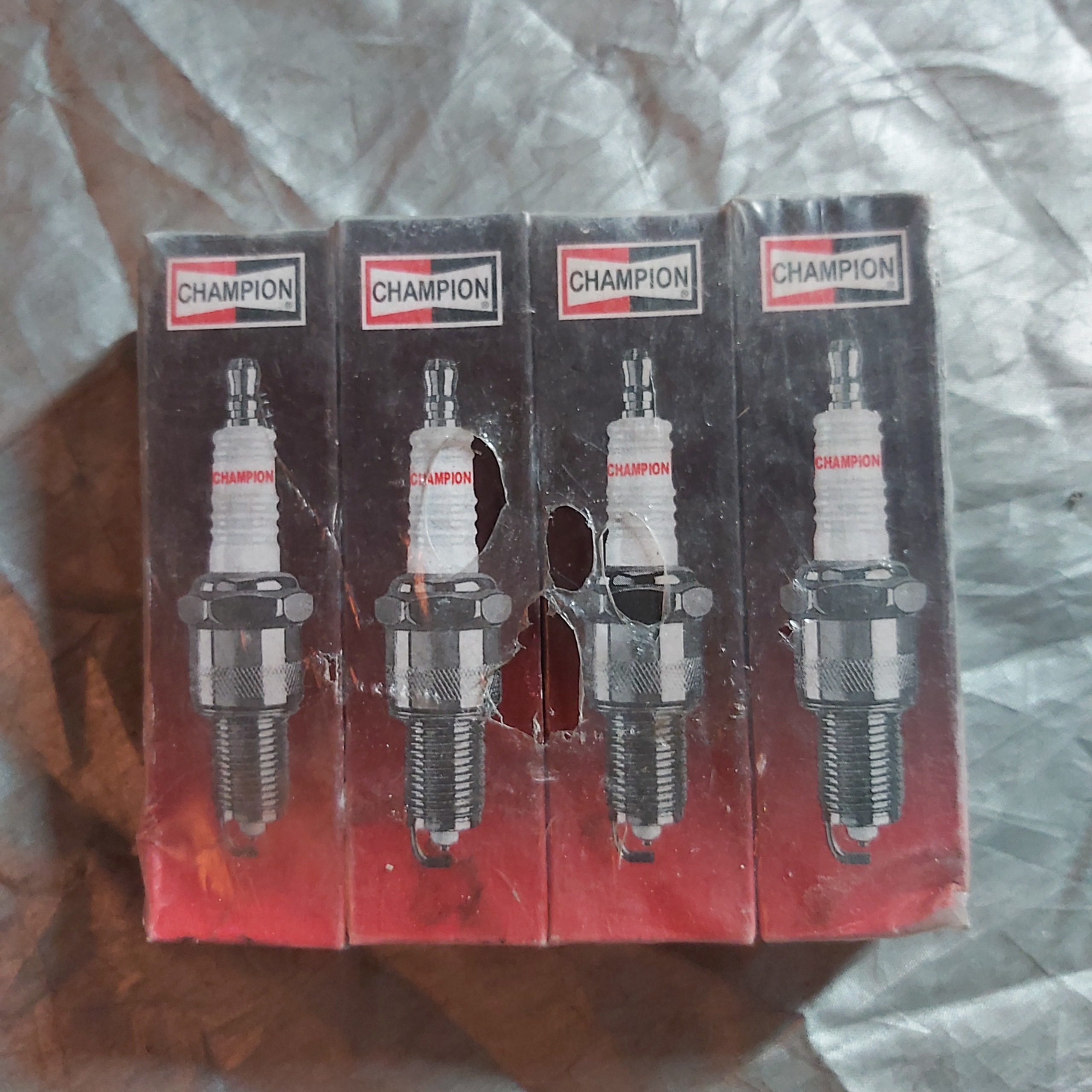 شمع چمپیون پایه کوتاه اصل آمریکایی