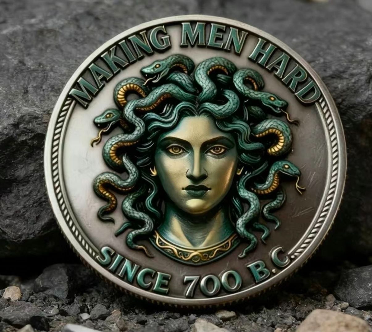مدال خارجی مدوسا همراه با کپسول