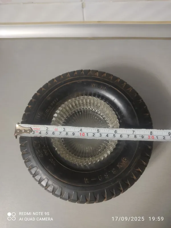 زیرسیگاری طرح لاستیک