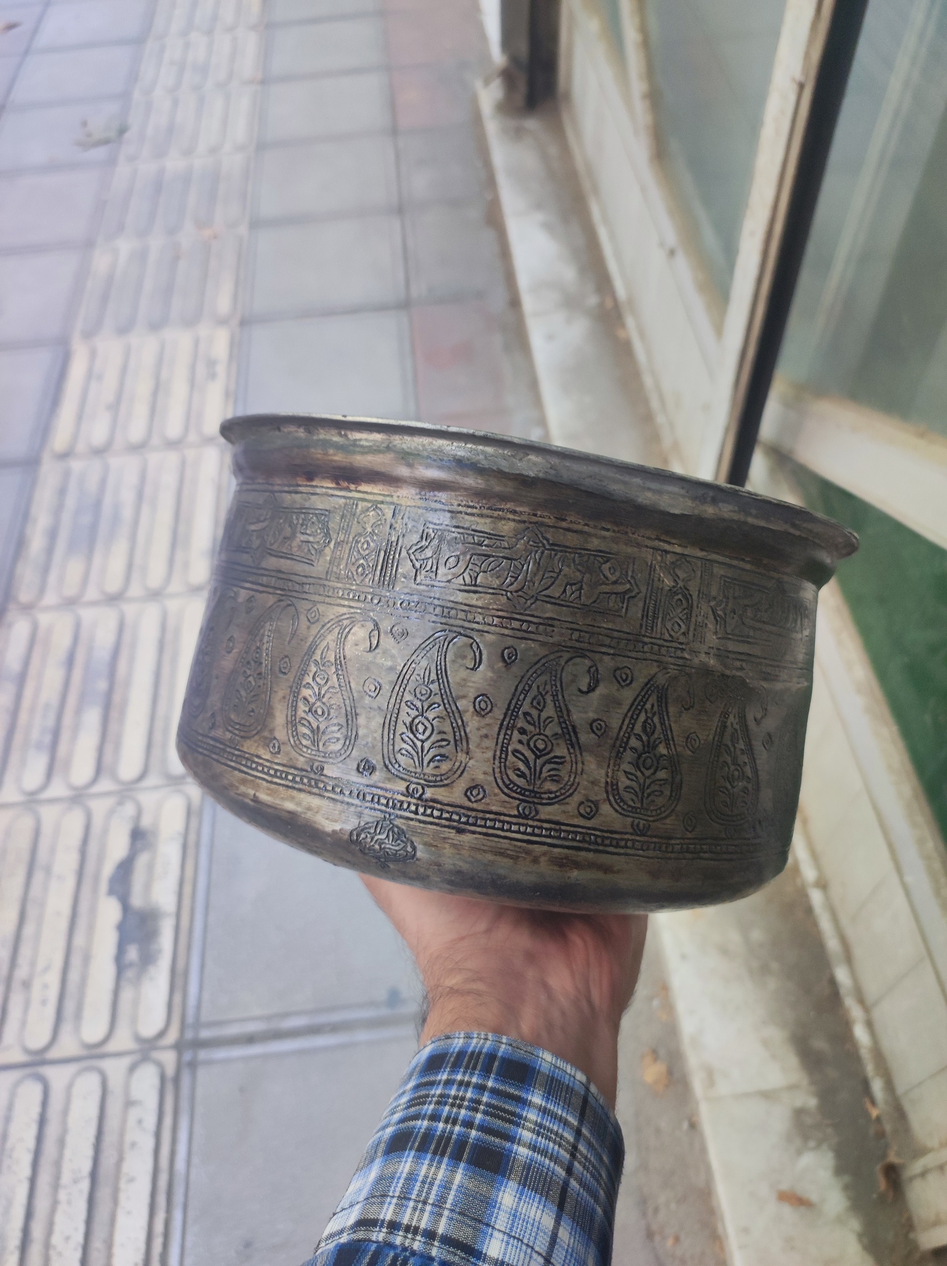 بادیه غرق قلم کهنه صاحبه دار