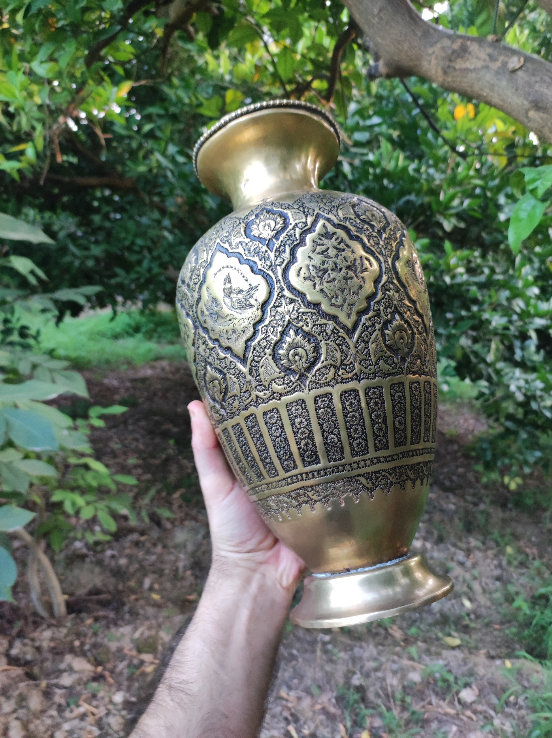 گلدان برنجی کمیاب