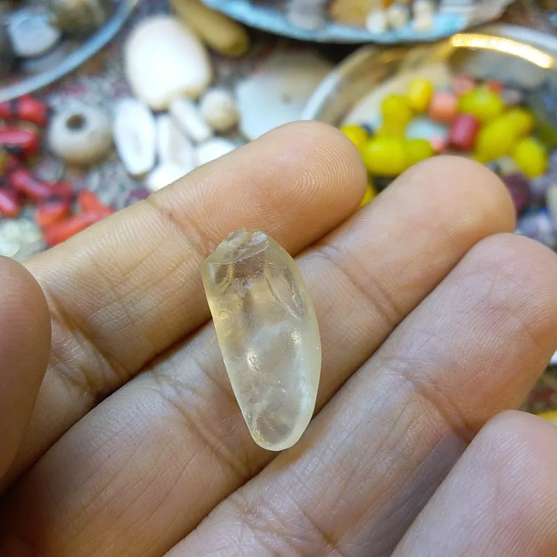 مهره تراش کهنه در قبیله ای