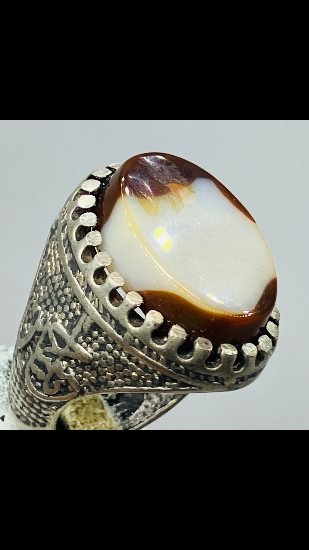 انگشتر مرجان صدفی فسیلی بسیار فاخر و کمیاب لوکس