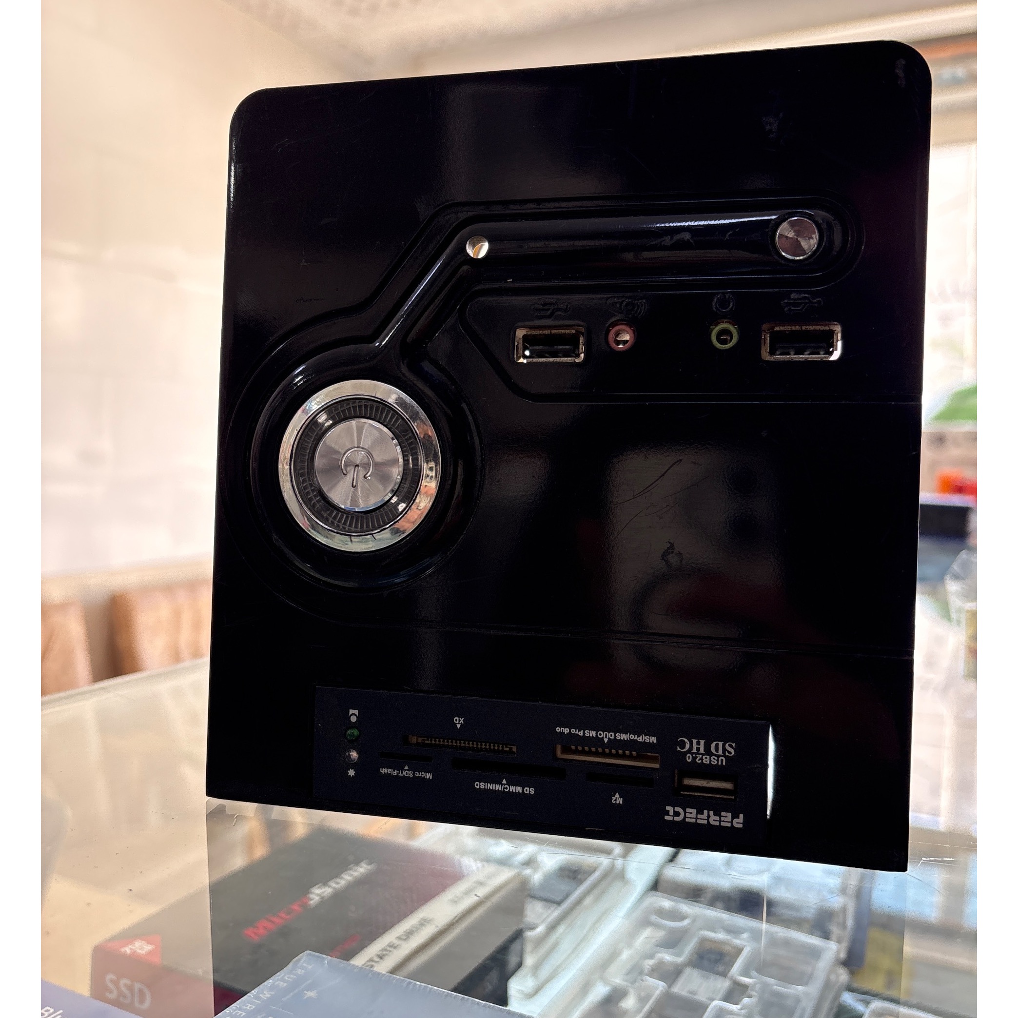 پنل قاب جلو کیس