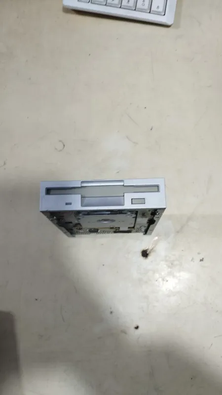 فلاپی درایو درحد