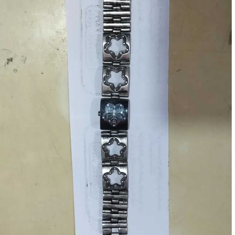 ساعت مچی طرح ستاره