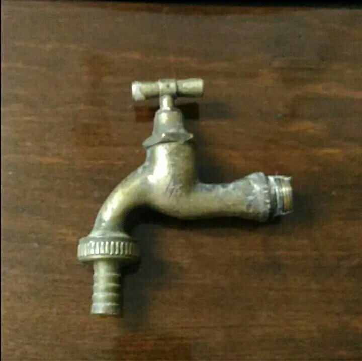 شیر آب برنجی قدیمی