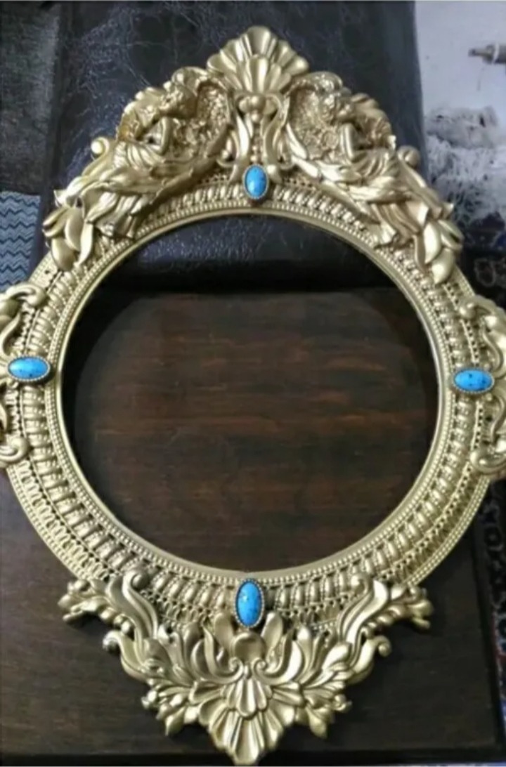 قاب خالی قدیمی زیبا